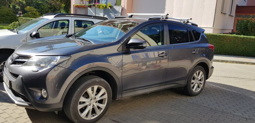 Bagażnik do TOYOTA RAV 4 Rav4 2013 -> na relingi klasyczne Alu EcoBase 120cm