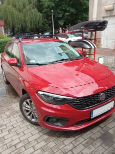 Bagażnik CRUZ stal 935790-ST120 do Fiat Tipo 5d hatchback 2016-> 