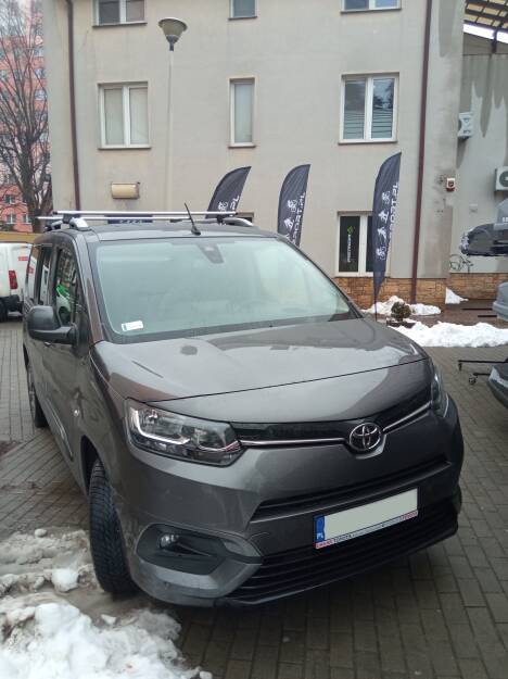 Bagażnik Amos ALFA Dynamic na reling do Toyota PROACE City 2019->